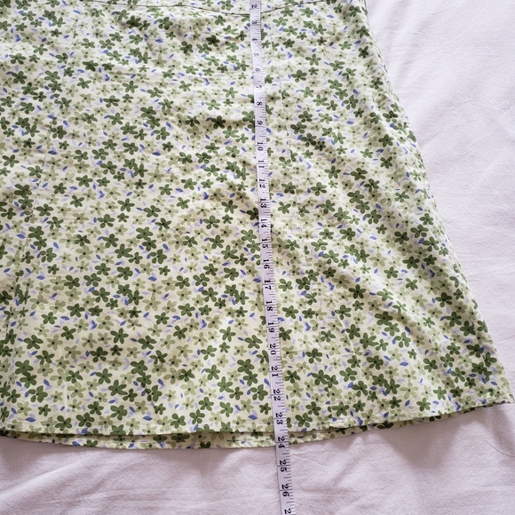 🌷Floral Skirt - Picture 5 of 6